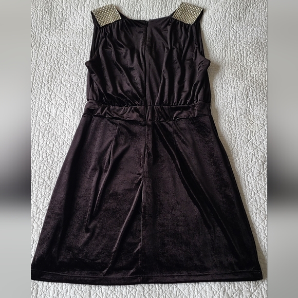 Black Velvety Dress - Picture 2 of 5